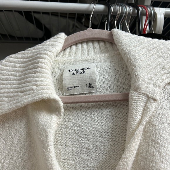 A&F Textural Notch-Neck Sweater - Picture 4 of 5